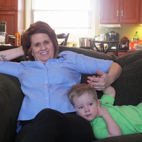 Meet your Posher, Sandy - Picture 1 of 1